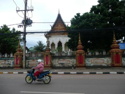 Eines von aberdutzenden Wats in Vientiane